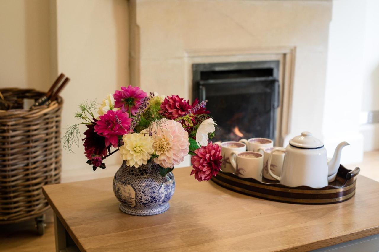 Temple Guiting Cottage Bagian luar foto